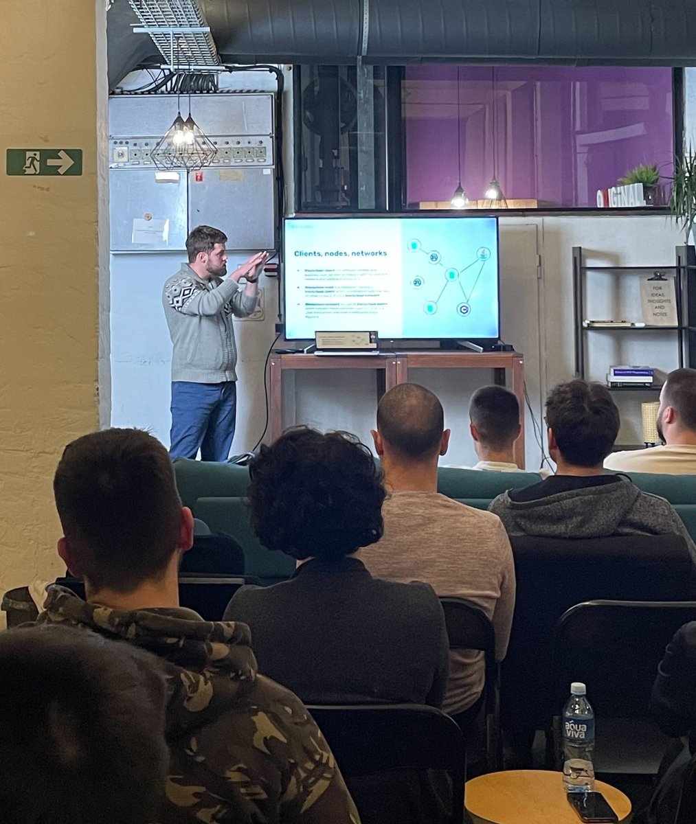 mvpworkshop's tweet photo. In the meantime - @lazartravica and Software Development track 👨‍💻 https://t.co/sSsx7FNJDD