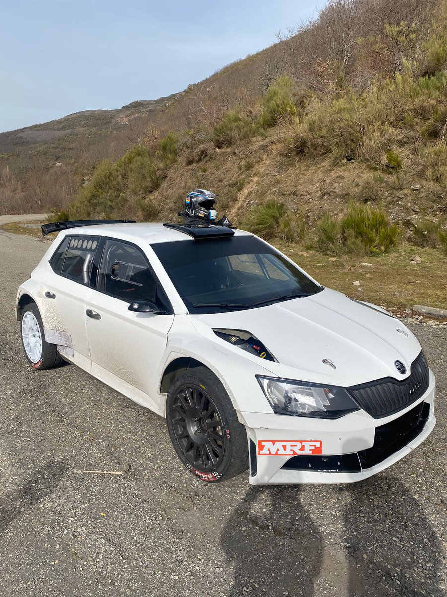 Blancos impolutos y las MRF calzadas, no hay combinación más atractiva! Km y km y km de test tanto en asfalto como en tierra para darle duro está temporada en todos los frentes que tenemos abiertos.

Work, test, think,... repeat!

#mrftyres