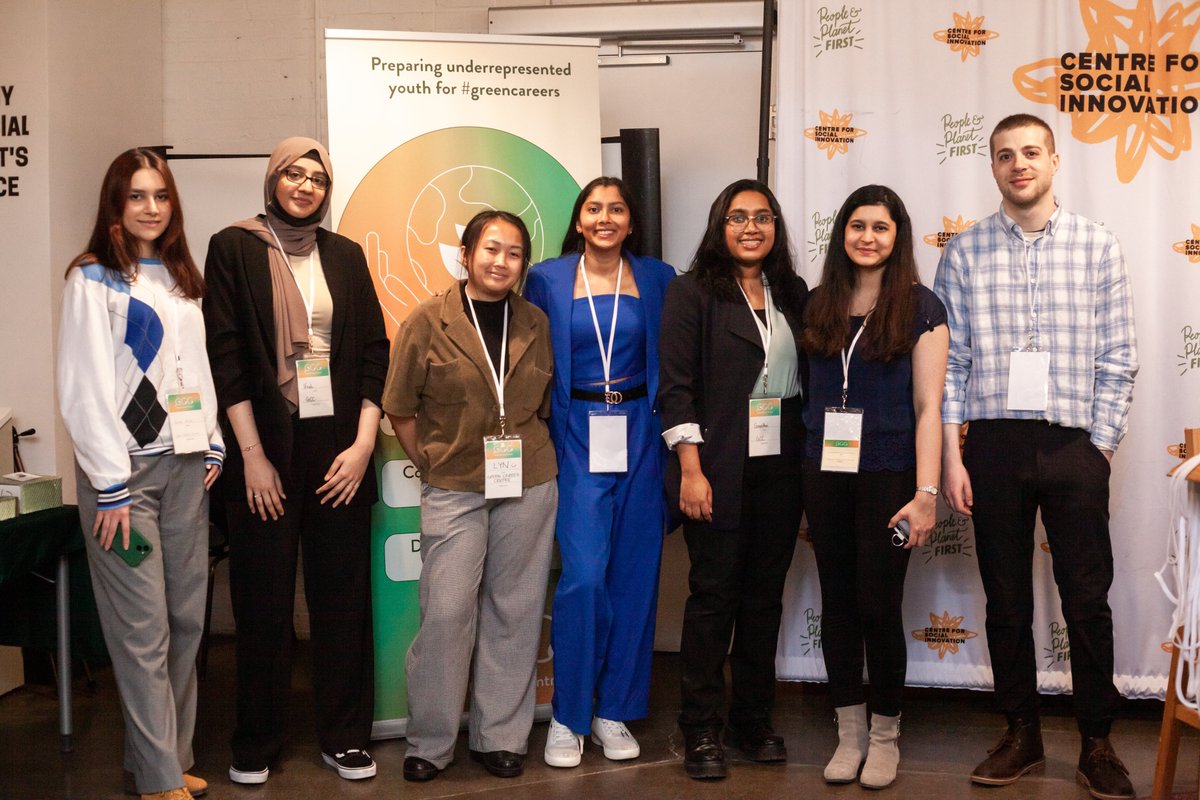 greencareerca's tweet photo. This Saturday we were joined by 16 vendors and 200+ attendees at our Green Career Fair. Vendors shared with youth information about current and future #greenjobs, and the food by our caterer was amazing! Click here to watch a recap video of our event: https://t.co/6BGpjfDhPX https://t.co/luJODfA5pE