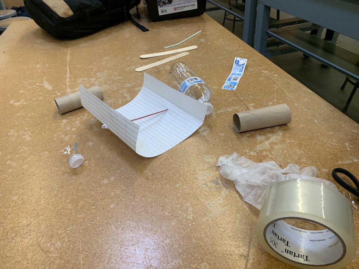 SpartanSOT's tweet photo. Our students competed against each other by building boats and see which group can build the fastest boat! https://t.co/7YIsQ24pxL