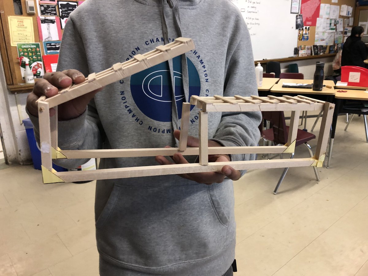 inthavaly's tweet photo. Hydraulics structures Day 3! @FaywoodABC @LC2_TDSB #tdsb https://t.co/phxnLckjAu