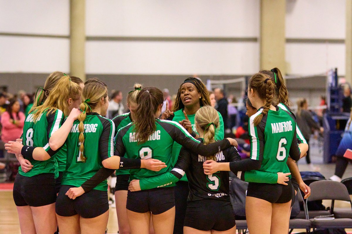 trinity_richey's tweet photo. Finished 3rd. We aren't satisfied. Love my team.
#madfrogvolleyball #2025setter #setter #settersdoitbetter #volleyball #volleyballgirls #vballrecruit2025 #coachsamwol23 #maxprepsvolleyball #prepdigtx #UANEXT @VBallrecruiter @coachsamwol23 @vballphil @Jennabanz @MADFROGVBALL https://t.co/yH0WpraKix
