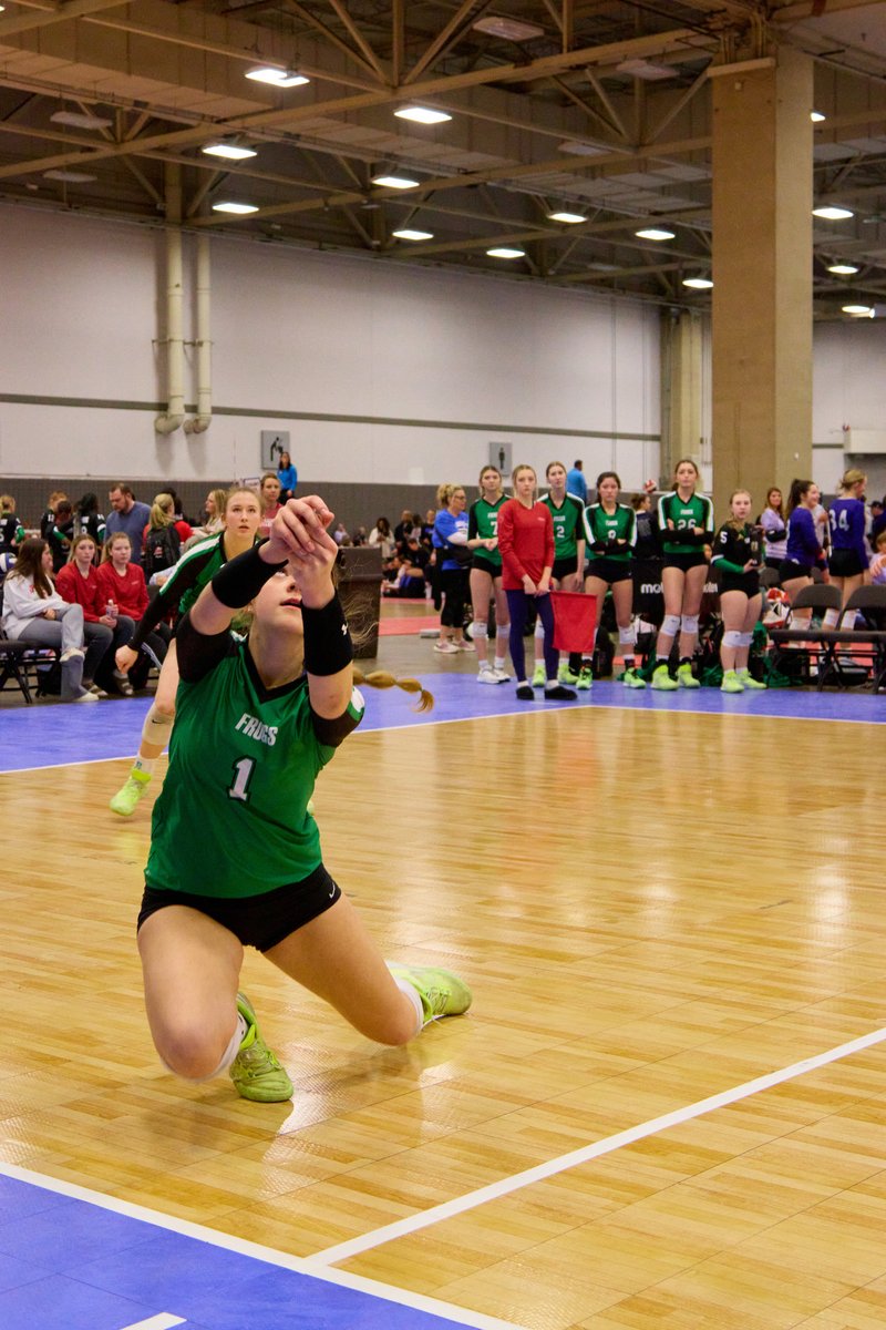 trinity_richey's tweet photo. Finished 3rd. We aren't satisfied. Love my team.
#madfrogvolleyball #2025setter #setter #settersdoitbetter #volleyball #volleyballgirls #vballrecruit2025 #coachsamwol23 #maxprepsvolleyball #prepdigtx #UANEXT @VBallrecruiter @coachsamwol23 @vballphil @Jennabanz @MADFROGVBALL https://t.co/yH0WpraKix