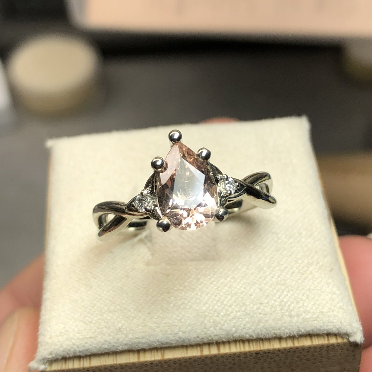 LukeyLux // Customs Open 🍉 tweet media