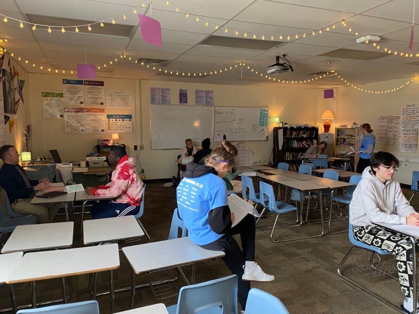 MsHVandy's tweet photo. @WaukNorthAVID Junior AVID students participated in mock scholarship interviews today. Despite their nerves, it was great practice and they got some good advice! @AVID4College @AVIDMWStates @WaukeshaNorth1 https://t.co/JC3tv98Lzl