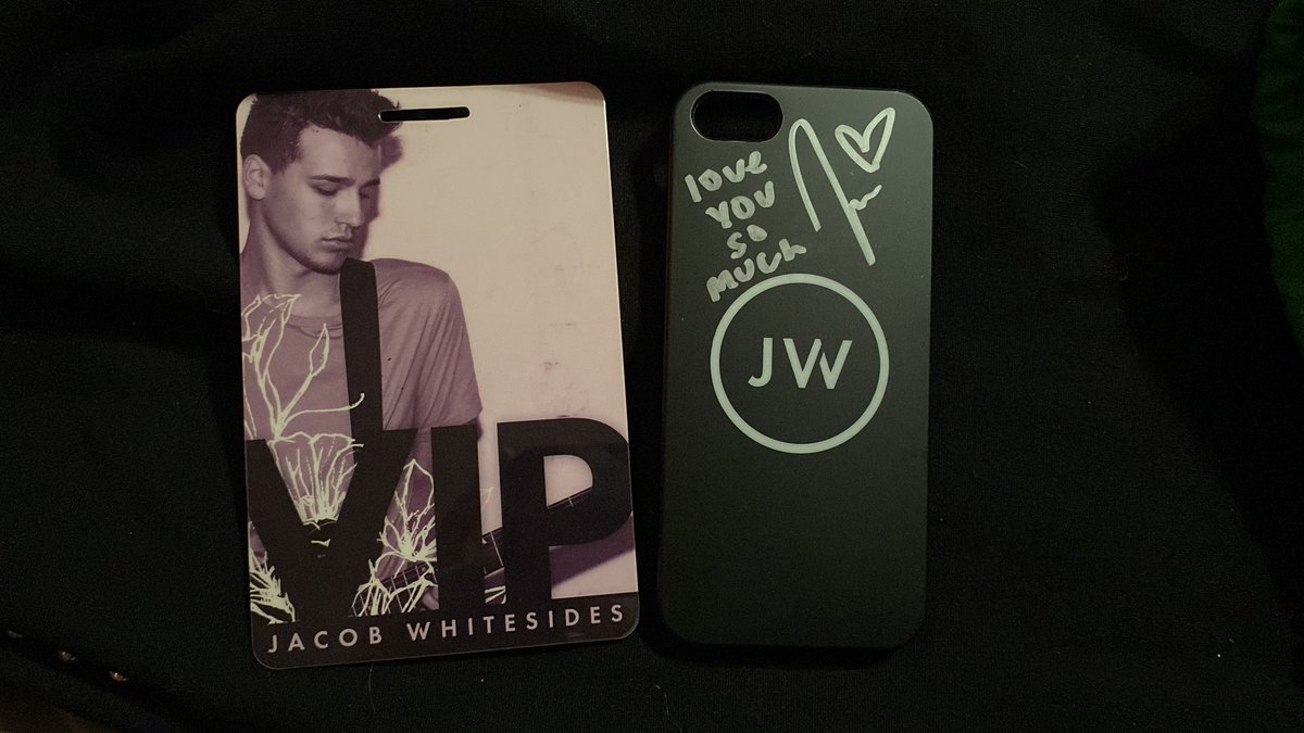Jayden__Ellis's tweet photo. Look what I found!!!💜🖤 @JacobWhitesides https://t.co/kBr4l6I2XL