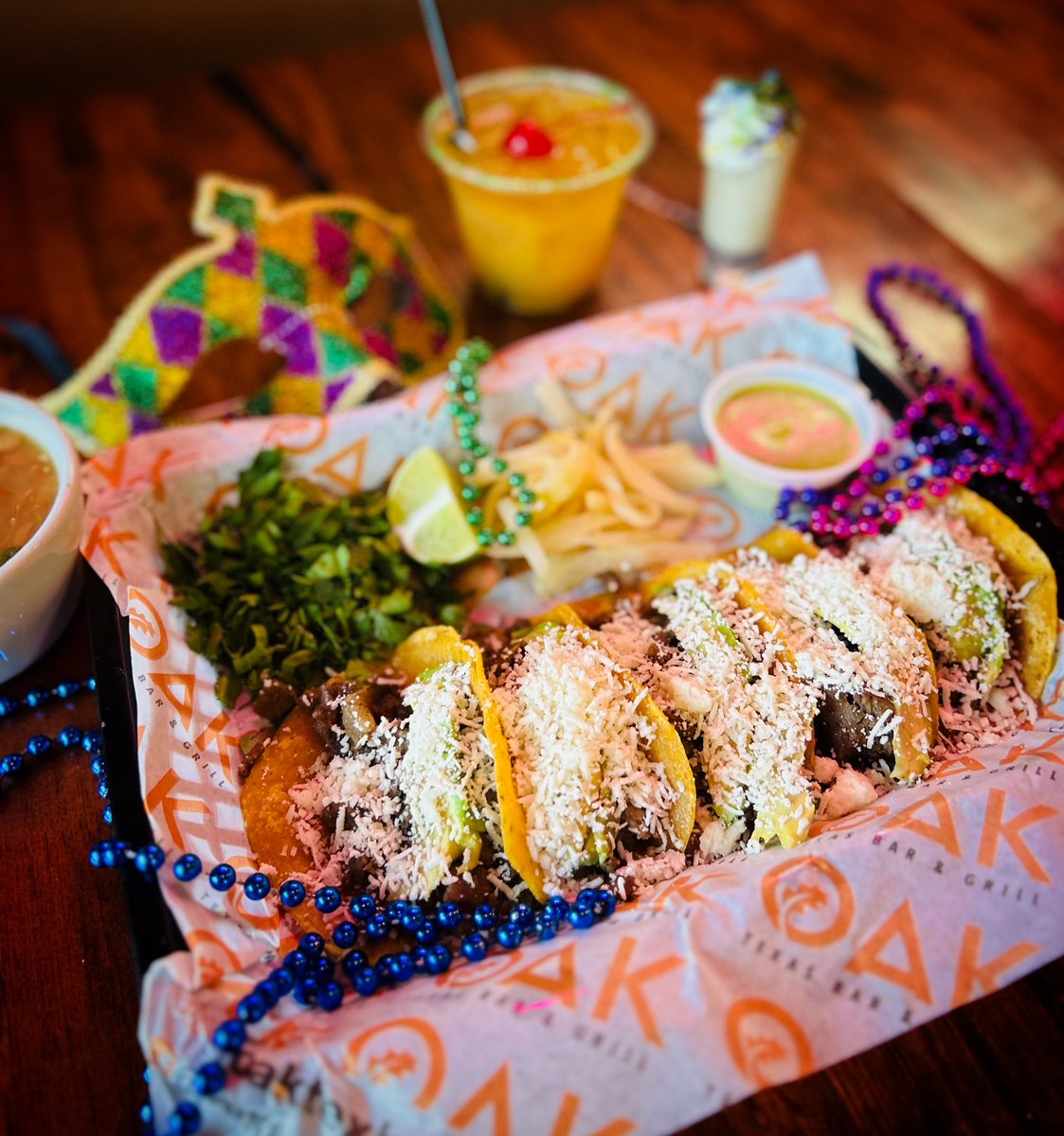 📿🎭 𝗟𝗘𝗧 𝗧𝗛𝗘 𝗚𝗢𝗢𝗗 𝗧𝗜𝗠𝗘𝗦 𝗥𝗢𝗟𝗟 🎭📿
at OAK Texas Bar &amp; Grill! Today is Fat 𝗧𝗔𝗖𝗢 Tuesday!
💜 Live DJ’s 
💚 Food  
💛 Drink Specials