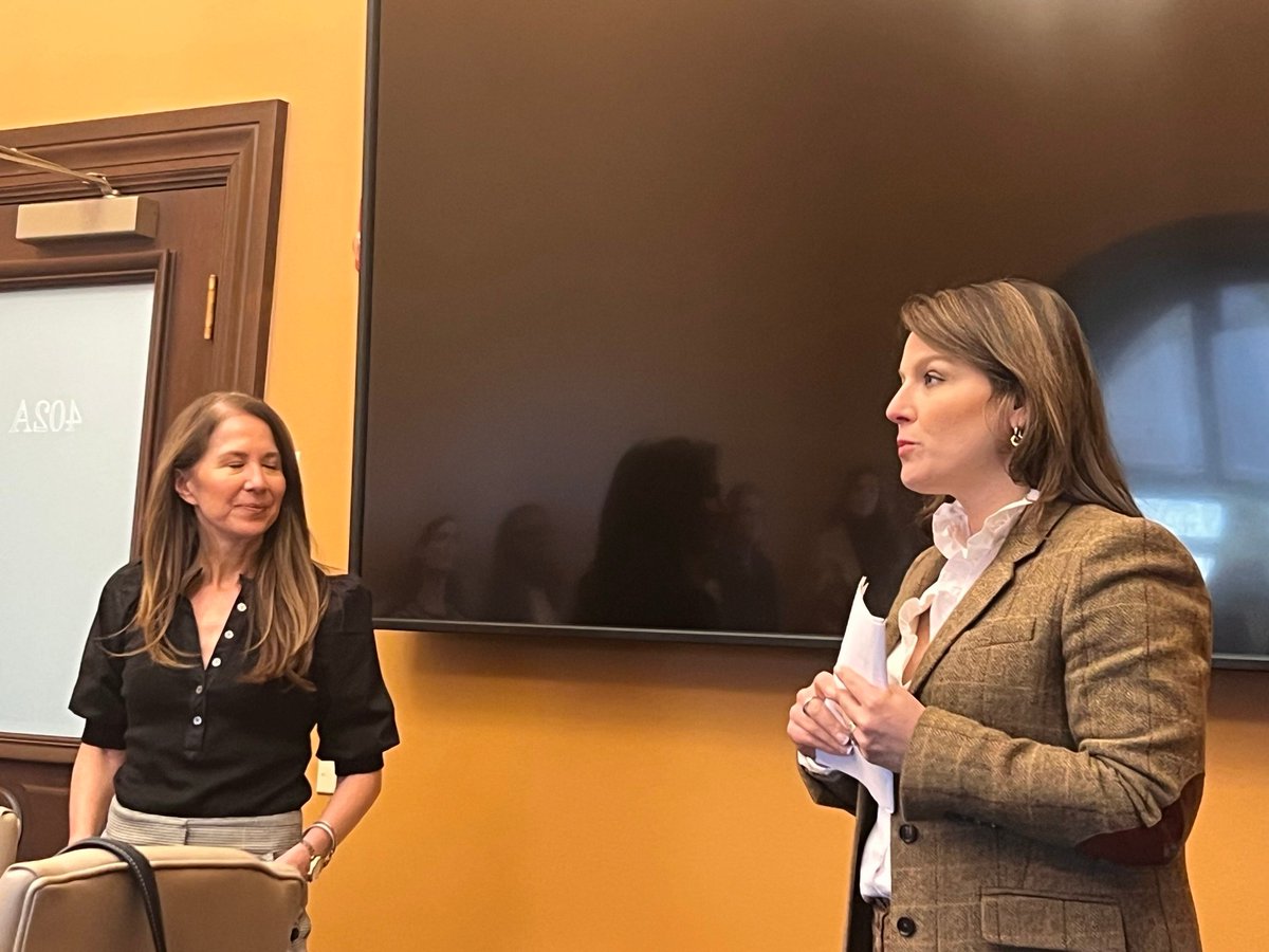 iltla's tweet photo. The women of ITLA's Women's Caucus meet with Judiciary Civil Chairwoman Representative Jennifer Gong-Gershowitz. #lobbydays #womenscaucus https://t.co/DnoG7KGnAO