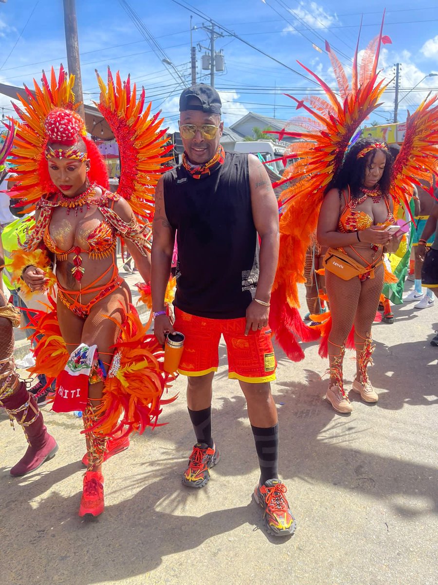 shalmarshall's tweet photo. T U E S D A Y
Going RIGHT DOWNβ¦ π₯π₯π₯π₯π₯
#CarnivalTribe
#ShellTheRoad
#Carnival23 https://t.co/dSs0Y8Jbgm