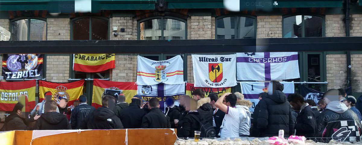 FondoSur_1980's tweet image. Cada partido, vuelvo a estar a tú lado. #LiverpoolVsRealMadrid #ChampionsLeague #HonorALosDesplazados #SiempreUltras