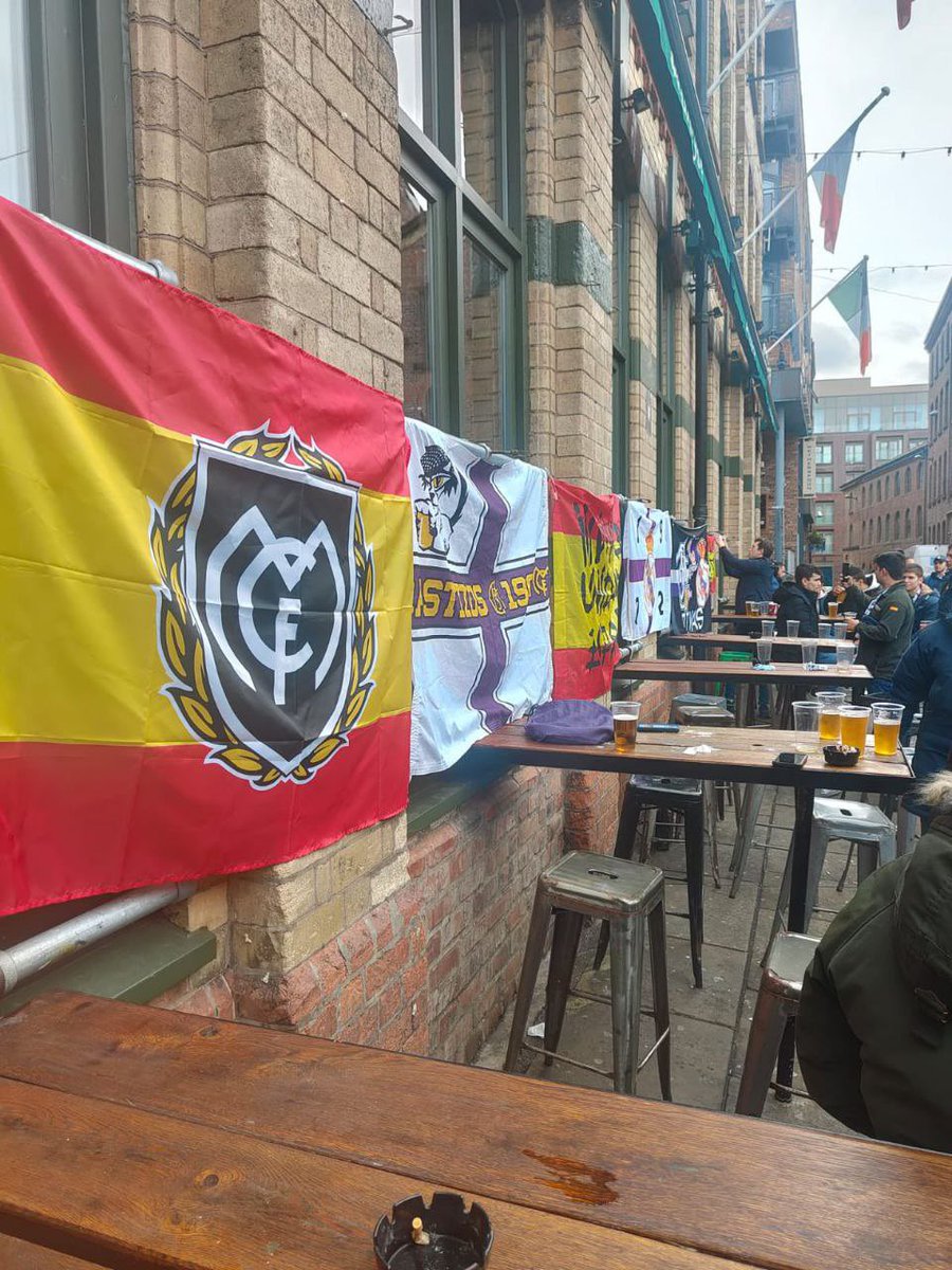 FondoSur_1980's tweet image. Cada partido, vuelvo a estar a tú lado. #LiverpoolVsRealMadrid #ChampionsLeague #HonorALosDesplazados #SiempreUltras