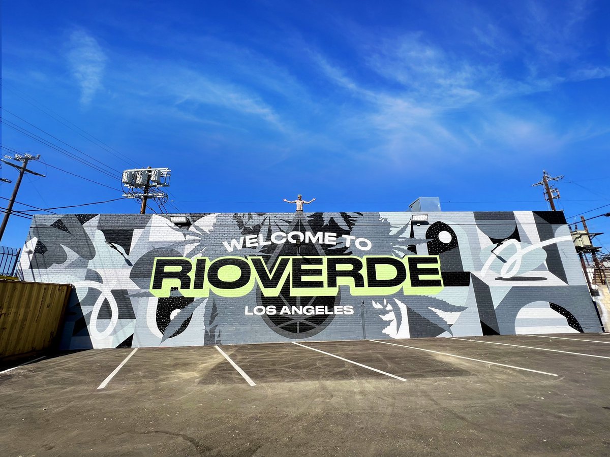 wolfdoglives_'s tweet photo. Just wrapped my biggest mural yet for the good homies at Rio Verde LA! Spent 4 days solo painting on this beast. Can’t thank y’all enough for the trust!

80’ x 20’
Acrylic on Brick
Downtown Los Angeles, CA https://t.co/HpYCmPJq6B
