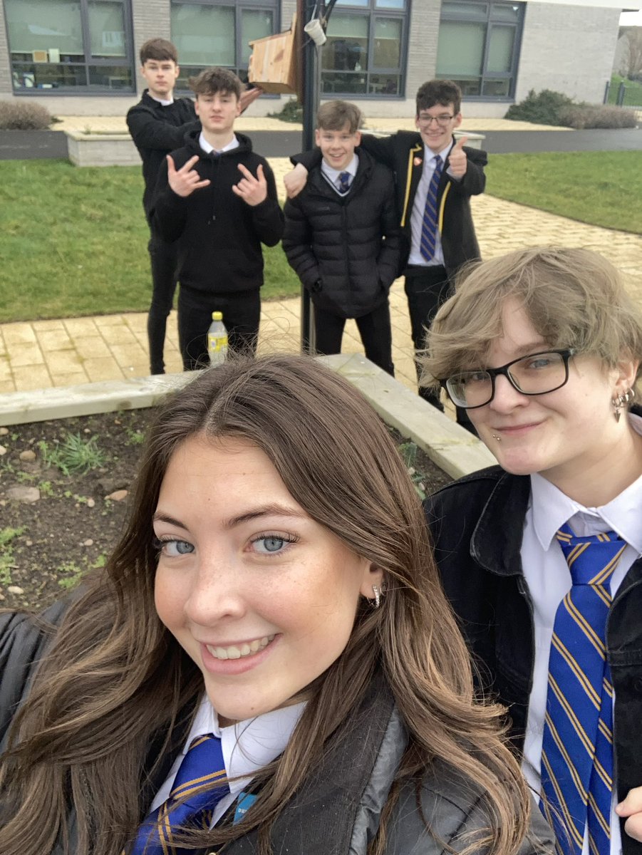 The team building scavenger hunt has begun. More picture pending.. 🫡