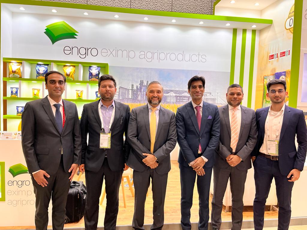 Ghias_K's tweet photo. Great day at @Gulfood! 
I believe PK can be the food basket of the Middle East &amp; Engro is playing its part:
Engro Eximp FZE &amp; @FCEPakistan are working together to increase dairy exports from PK &amp; Engro is also promoting Pakistani Basmati in the Middle East https://t.co/n8Ac9ihqyN