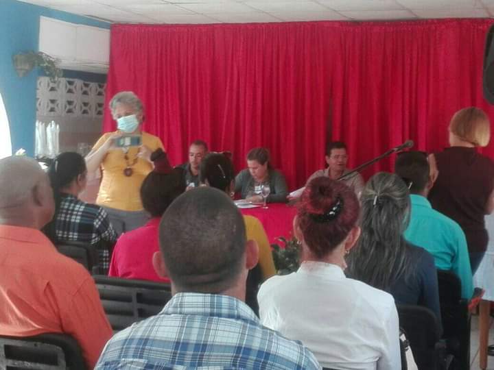 OcaYelina's tweet photo. En la mañana de hoy se realiza el balance de Cuadro de #1roDeEneroDeVictorias con la presencia de Anabel Ramírez López Primera Secretaria del Partido en nuestro municipio #LatirAvileño #MejorEsPosible https://t.co/PWkKYIrwV3