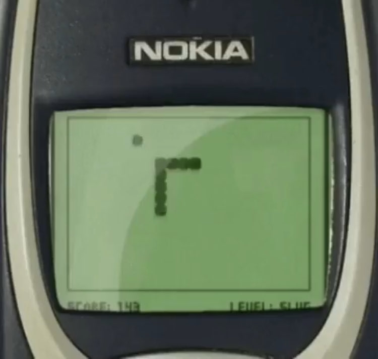 1khaby's tweet photo. Rt si t'as une fois joué à ce jeu, les anciens 🙂😇 https://t.co/43cBKsr3XL