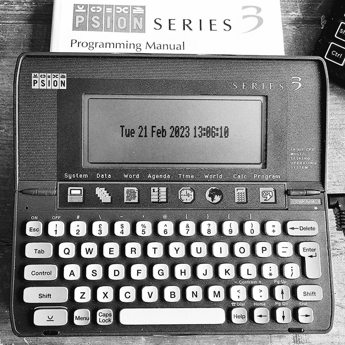 PsionMC400's tweet photo. Little brother to the #Psion #MC400 is here :-) https://t.co/SfUwDKm7zU