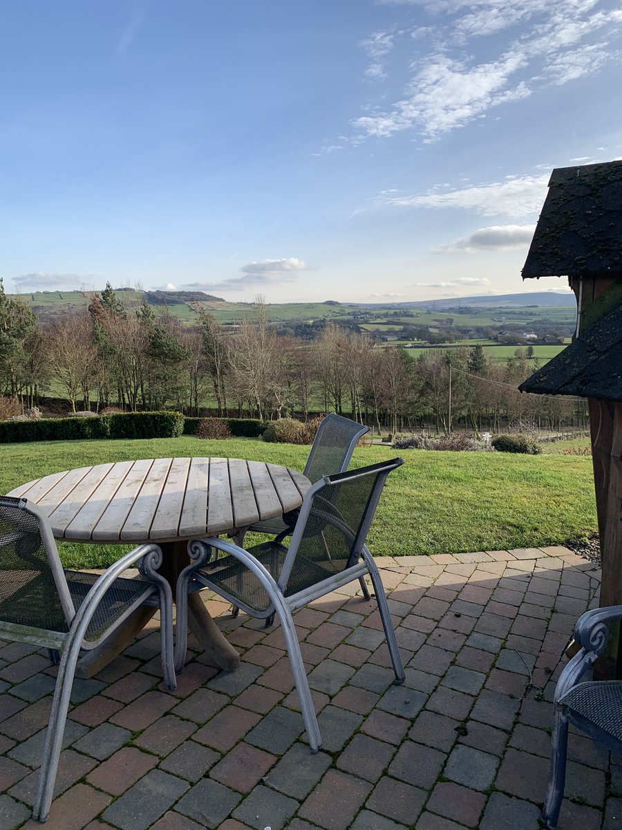 SmallshawCottagesSpa tweet media