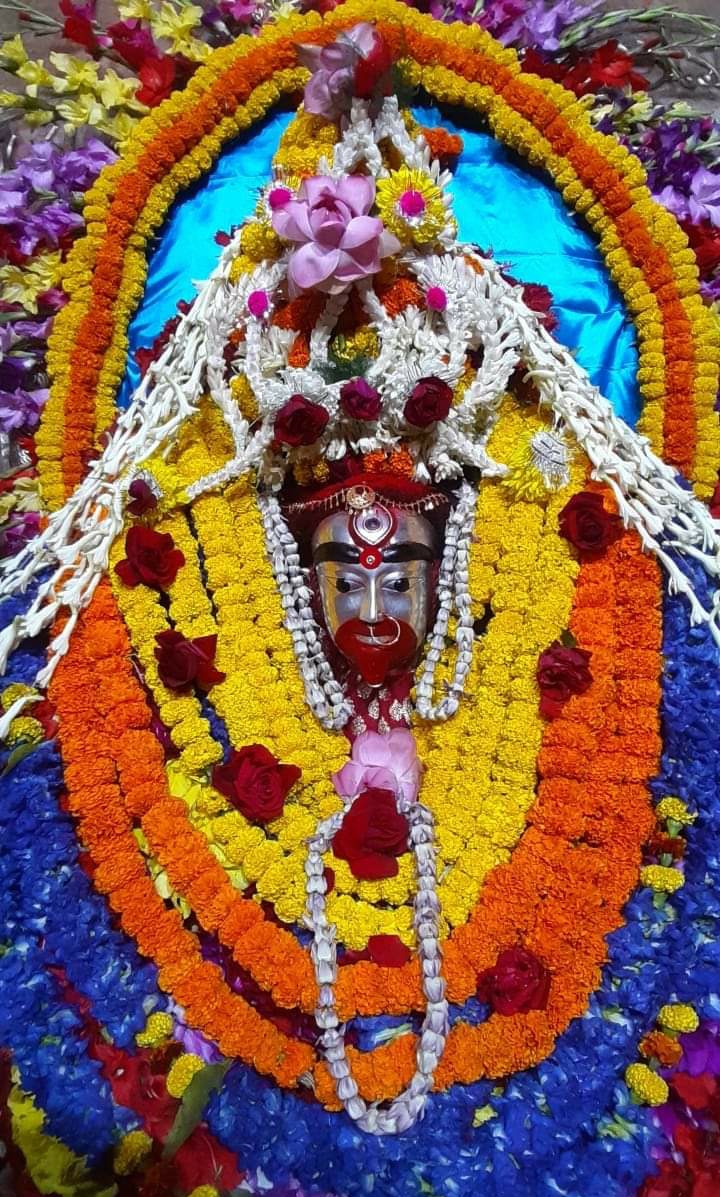 AlmightyMaaTara's tweet photo. Chanting "JAI TARA🔺JAI BAM" Maha-mantra can lead to awakening of one’s Kundalini system and the true devotee cannot be harmed by even the most massive onslaught of evil powers.

Jai Jai Tara  🔱  Jai Jai Bam 

#MaaTara #MaaKali #Bhagwan_Bamdev_Maheswar #Tarapith #Mahakali https://t.co/ULuKY1Rx6p