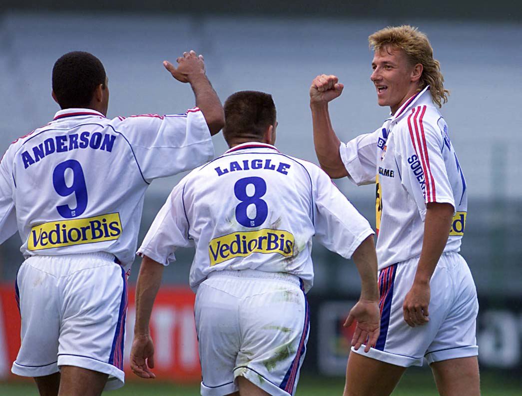 OL__Plus's tweet photo. Tony #Vairelles dévoile son plus beau but avec l’#OL
#Ex_OL
(90 Football via O&L : https://t.co/w4WnJXcttv) https://t.co/loxY8K12XV