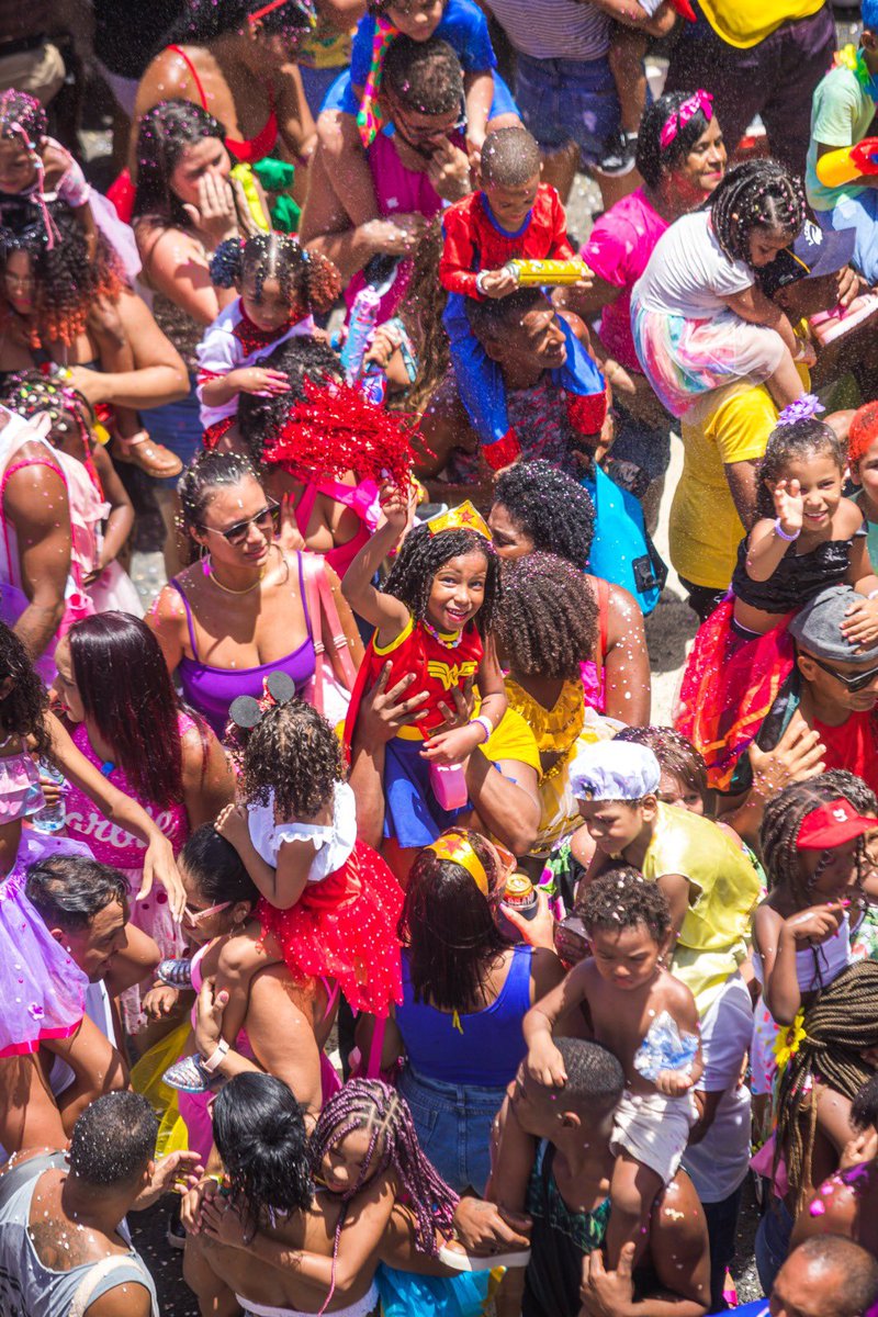Sabe o que é massa do #CarnavaldeSalvador? Ele é feito para todos! Por isso que é o melhor Carnaval do mundo. Bora aproveitar! #Carnaval2023 🫶🏽