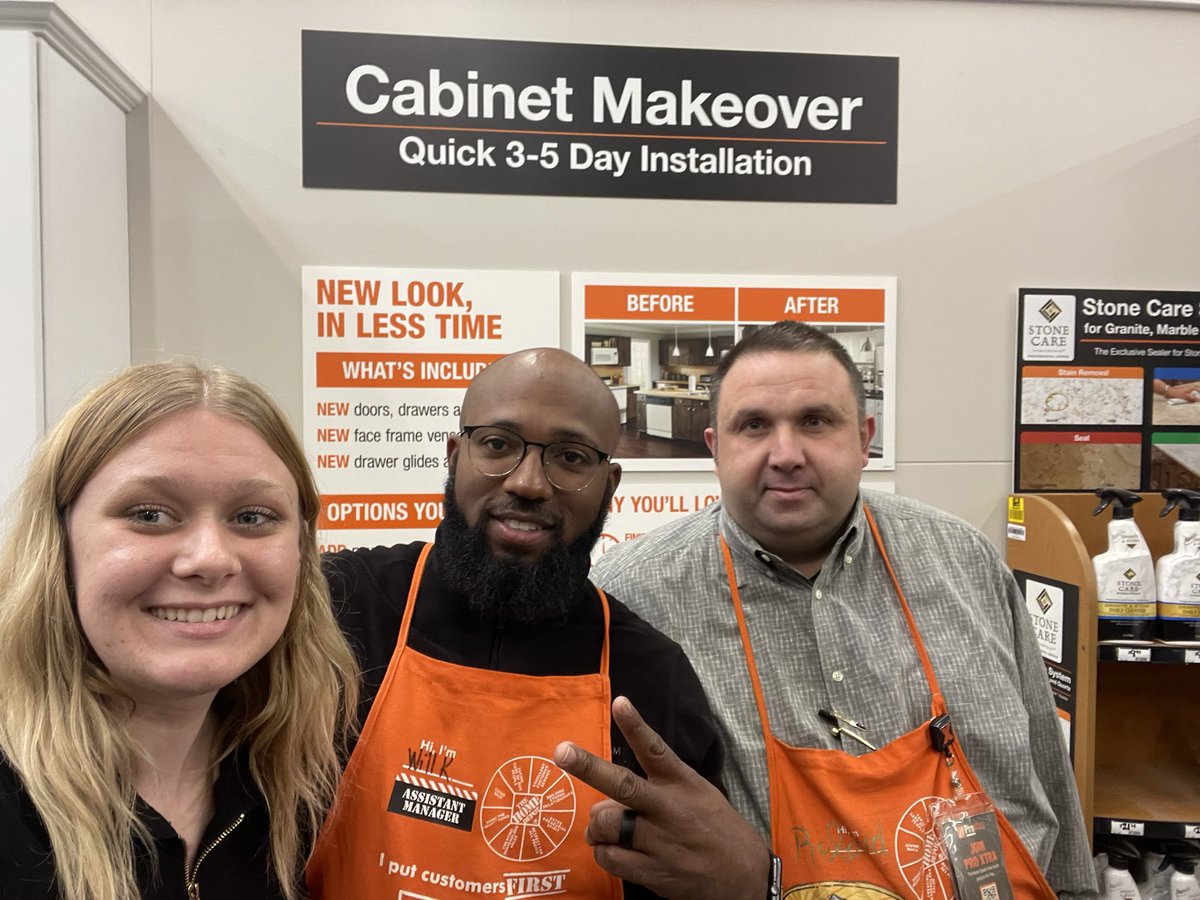 BrooklynW_THD's tweet photo. I got to do a group pk at Eastern Blvd and love on our orange fam. #KnowledgeIsPower #leadsequalsales #JUSTASK #DoMoreWithMakeover @TaraTuckerTHD @WeidmanJess @KenBaer1 @HDIMakeoverMike @Capezza @stewy_stew @TJSanders61 π°πΈ https://t.co/Q94OxTBif0
