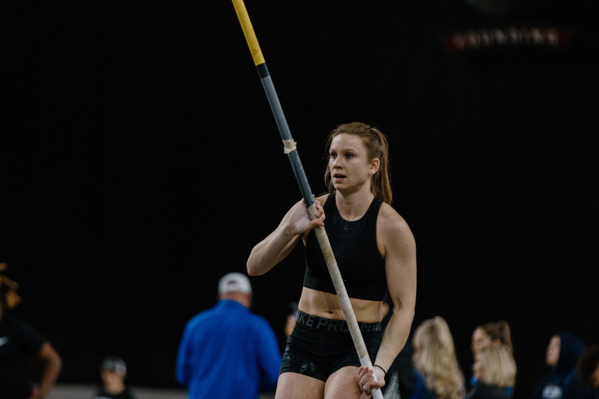 Coyote alumni doing big things! 👀 Congrats to Emily Grove on taking home the silver at the U.S. Indoor Championships!

📰: Bit.ly/3Z9StAJ

#GoYotes x #WeAreSouthDakota 🐾