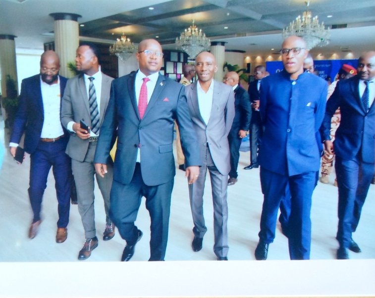 MdnacBi's tweet photo. Le MDNAC Ir Mutabazi a participé ce 19/02/2023 à la réunion du Conseil de Paix et de Sécurité de l’Afrique Centrale (COPAX) à Kinshasa où il a été décidé que le Burundi occupera le poste de Chef d’Etat-Major de sa composante militaire (FOMAC) pour trois ans à partir du 25/7/2023. https://t.co/ePzISXQkFE