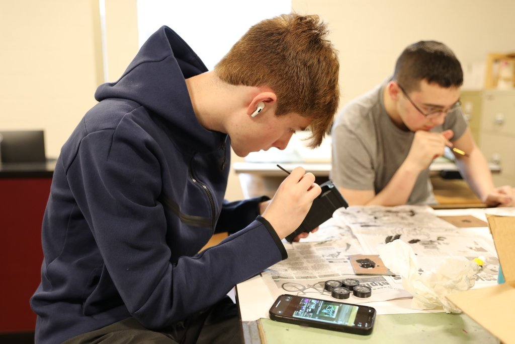 GarrardATC's tweet photo. Tech Center Tuesday is here, and we have a fun feature for you! Mr. Taylor's Engineering students used their CAD skills to design a race car, 3D printed their car and then raced to see which design was the fastest! #techcentertuesday #atcproud https://t.co/XpaFbB6Q4k