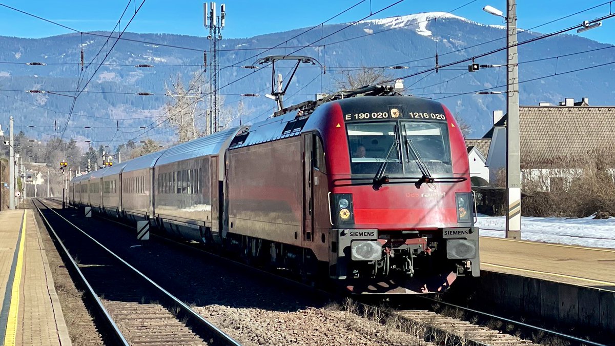 Dining Car on Twitter "RT AndreasWiede Warmbad Villach 🇦🇹 station