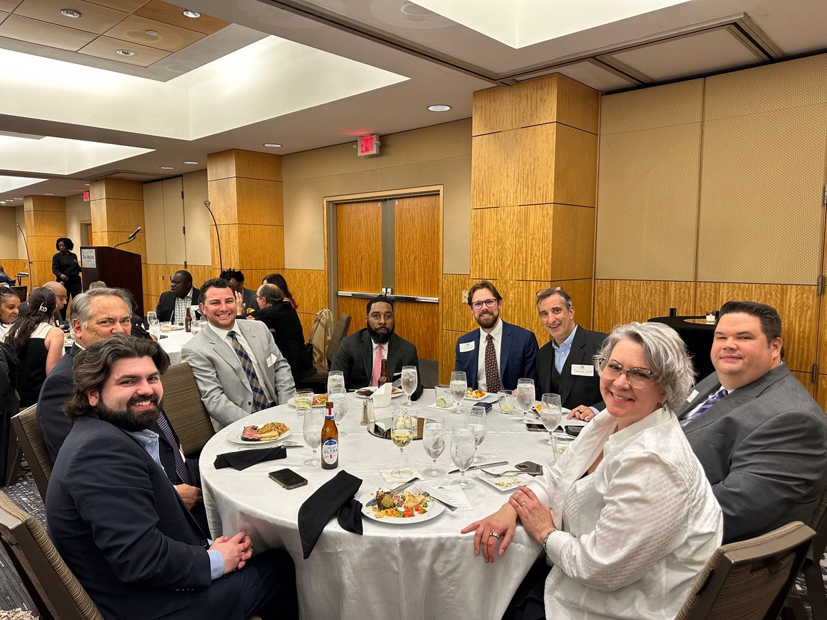 GetBC's tweet photo. 📸 A few great lawyers at the Mound City Bar and Lawyers Association Black History Month Dinner.
#GetBC #justice #MoundCityBar #LawyersAssocialtion #BlackHistoryMonth #StLouis https://t.co/08lPfUBO1I