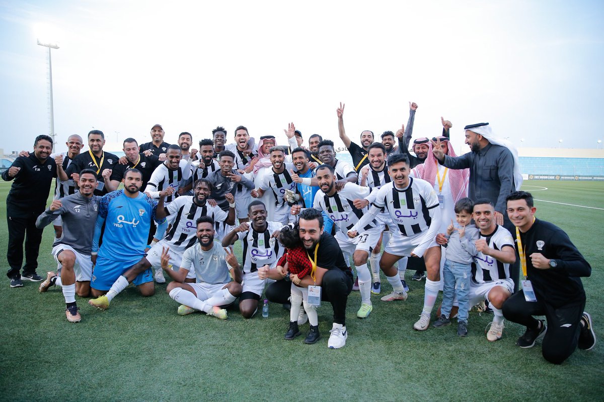 📸 || هذي فرحتنا  .. جمعتنا فيها 🤩
يارب العالي انـصـر نادينا 🖤🤍

#هجر | #هجر_القادسية 
#دوري_يلو | #FDL