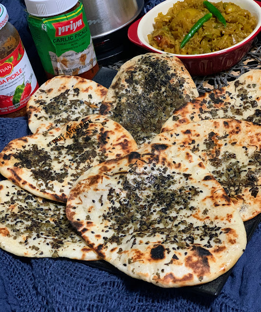 Somasray's tweet photo. #handrolled #flavoured #flatbread #lowoil METHI KALO JEERA FLAVOURED QUICK NAAN RUTI https://t.co/uDW5FawoGO https://t.co/WR8QyosnXi