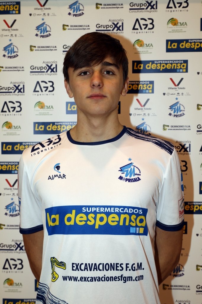 Moprisala_2's tweet photo. 🗣️ Esta tarde en Olías, último entrenamiento de la Selección @FFCM_es FS Sub19 para preparar la Fase Final del Campeonato de España que se celebrará en Orense la próxima semana
Nuestros juveniles ALBERTO, CARLOS y ALONSO entre los convocados por @Alvarito_FG 
Buen trabajo 👏🏼💪🏼 https://t.co/RglZeogvaD