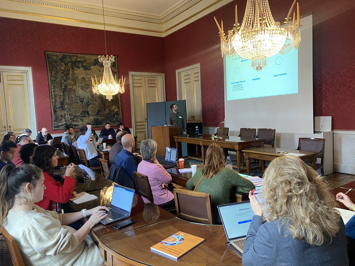 EUFarmBook's tweet photo. 🖥️ In the morning we talked about platforms or knowledge reservoirs, and their role in accelerating the sustainable development of the agricultural and forestry sectors. Now it’s time to roll up our sleeves and understand the main challenges this task involves. https://t.co/NkvXohAQSj