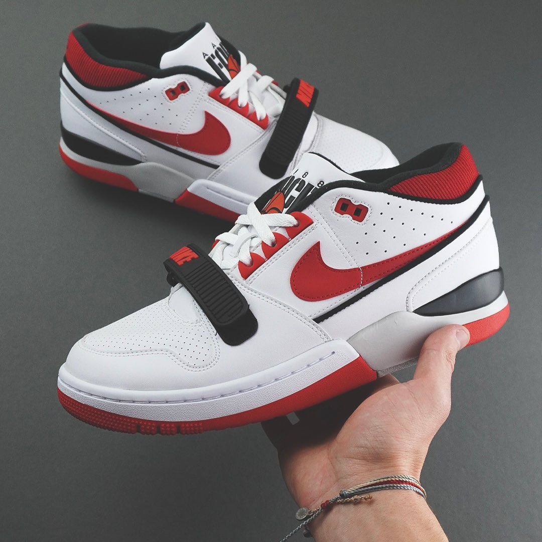 ModernNotoriety's tweet photo. Billie Eilish x Nike Air Alpha Force 88 (2023) 🏀 https://t.co/p3NjYCwx0A
