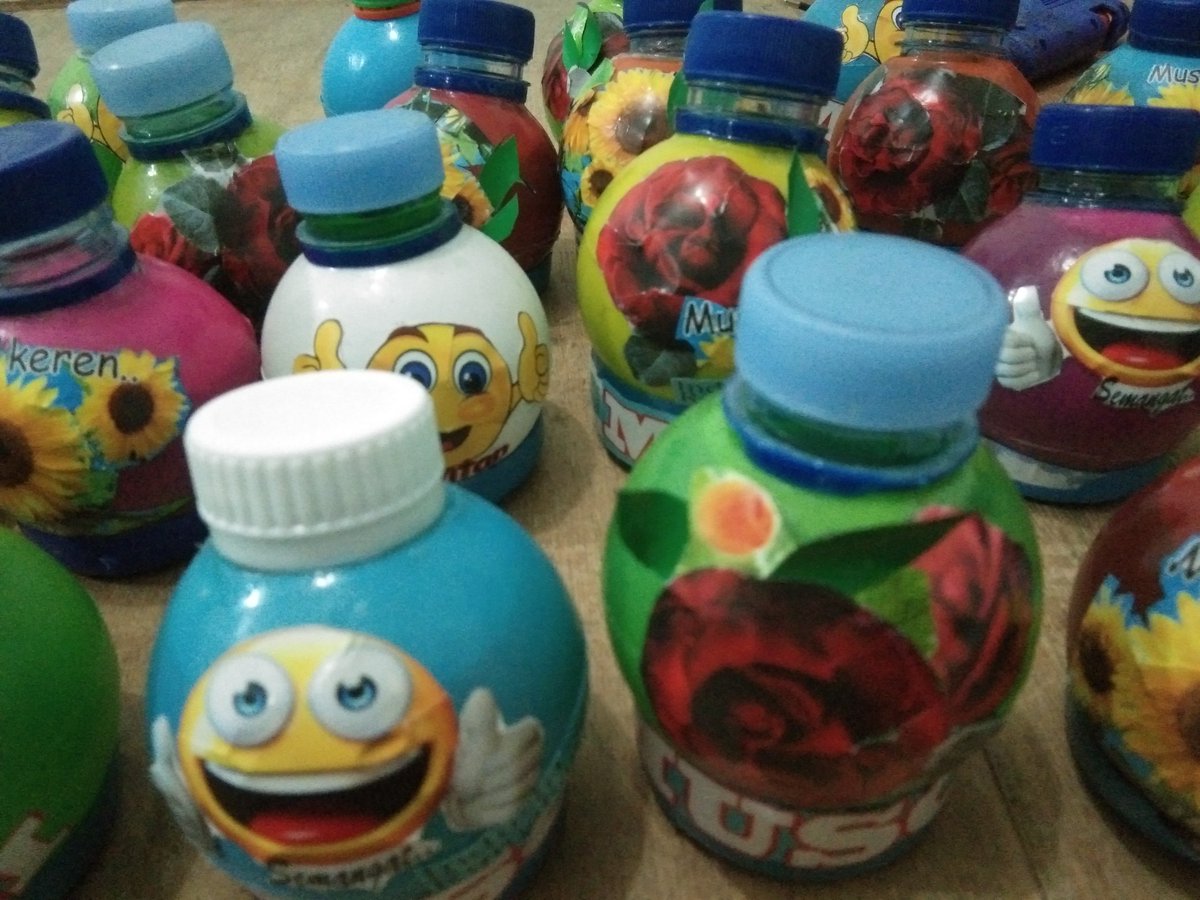 Murah senyum anti benCi tambah rezeki.