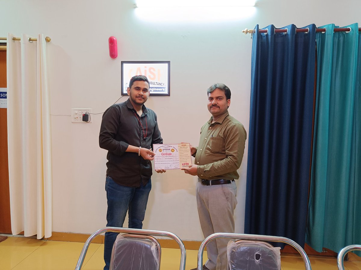 Kaishclasses's tweet photo. #Congratulations "Abhijeet"
to
Certified in #DCA
#DCACertificateDistribution #kaish #lucknow #digitalindia https://t.co/m6MbUs2NLa