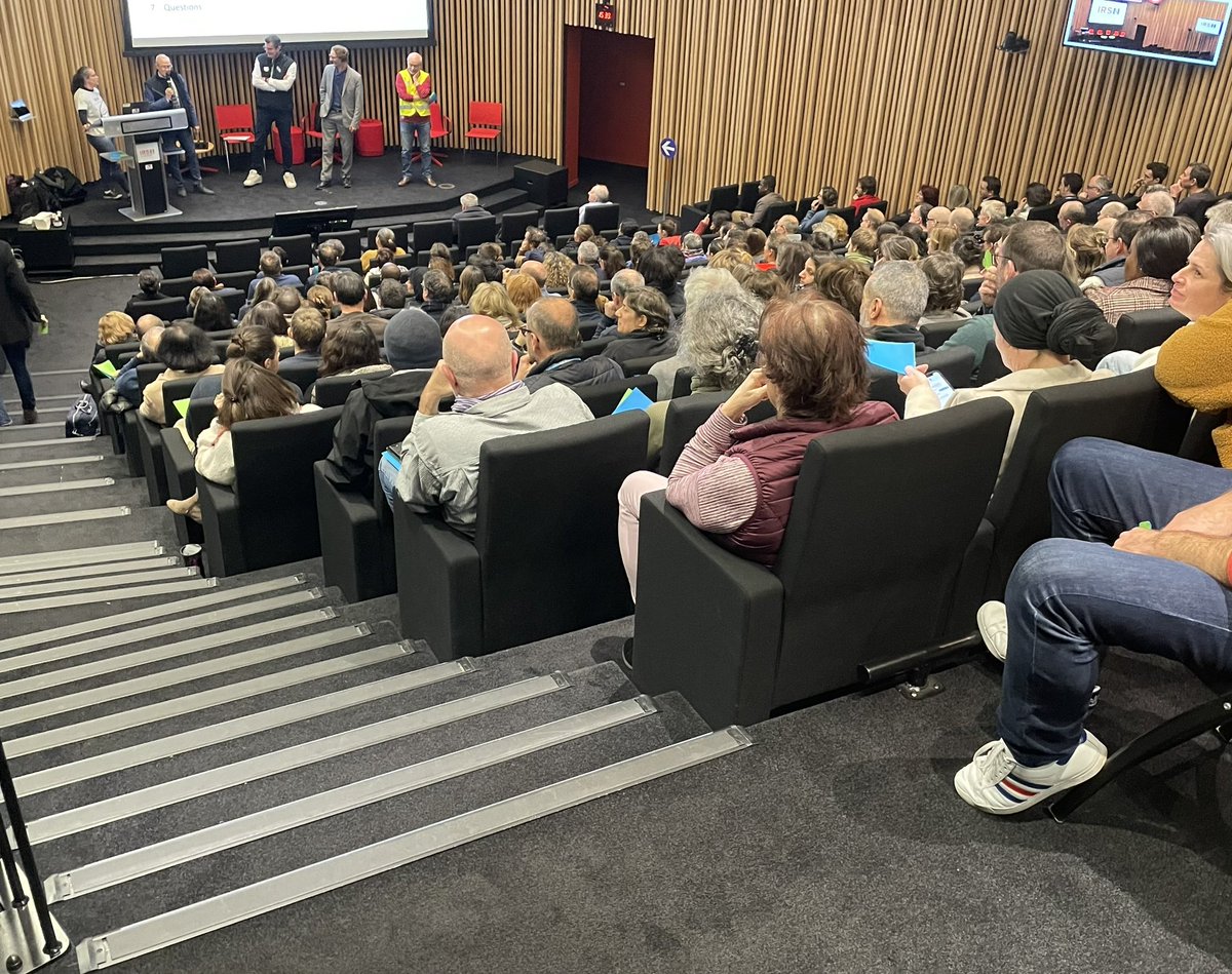 JaimeMonIRSN's tweet image. En direct de l’AG @IRSNFrance qui vient de voter à la quasi unanimité une reconduction de la grève, RDV le 28 février !

Alors ! A tous ceux qui nous soutiennent, rejoignez-nous le 28 !

@JeSoutiensIRSN