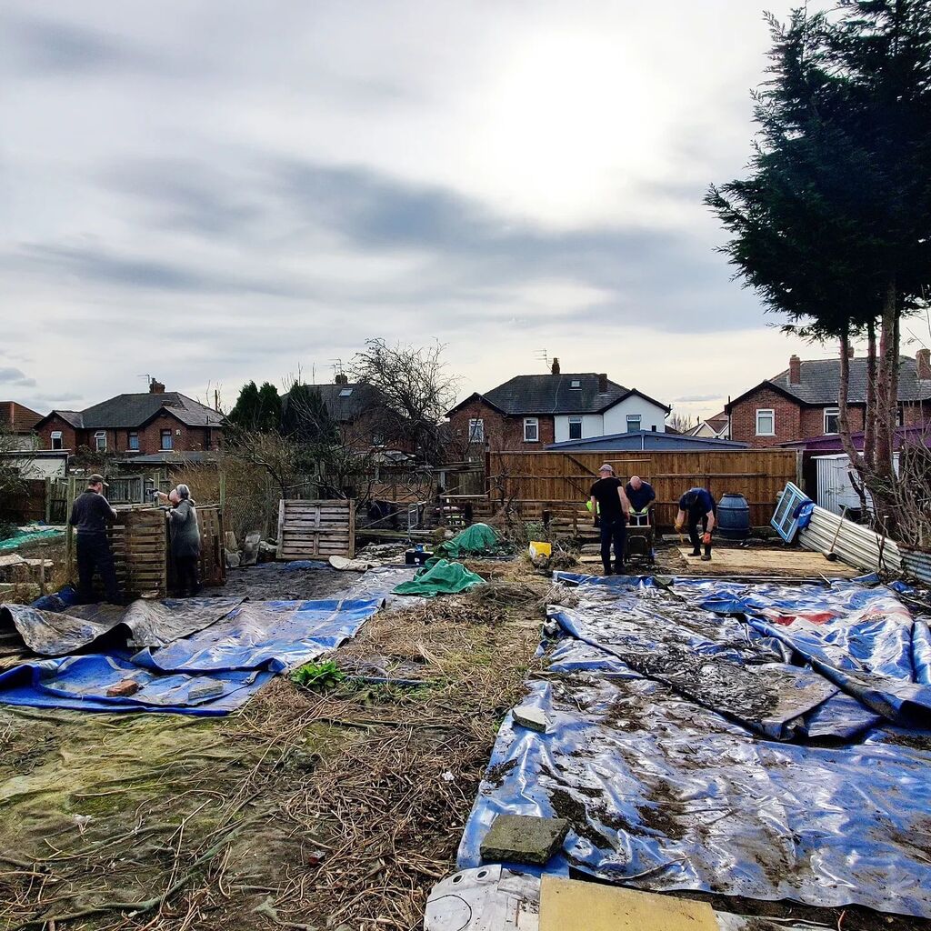 lotusbrook's tweet photo. #BootleTogether community #allotment coming together nicely. Paving ready for shed 1 and compost bins built 😎 Bringing back the A-Team next week 💪 oh, the power of volunteers 🥰

#growyourownfood #teamwork
#growyourown #volunteering https://t.co/YdHpPhF5Sm