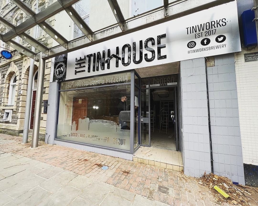 We're proud to see the progress on a unit we sold to <a href="/tinworksbrewery/">Tinworks Brewing Co.</a> in December.

The team have worked hard to transform the space and we can't wait to visit The Tinhouse when it opens! 

View our current portfolio of available retail space here 👇
bit.ly/3KswD7n