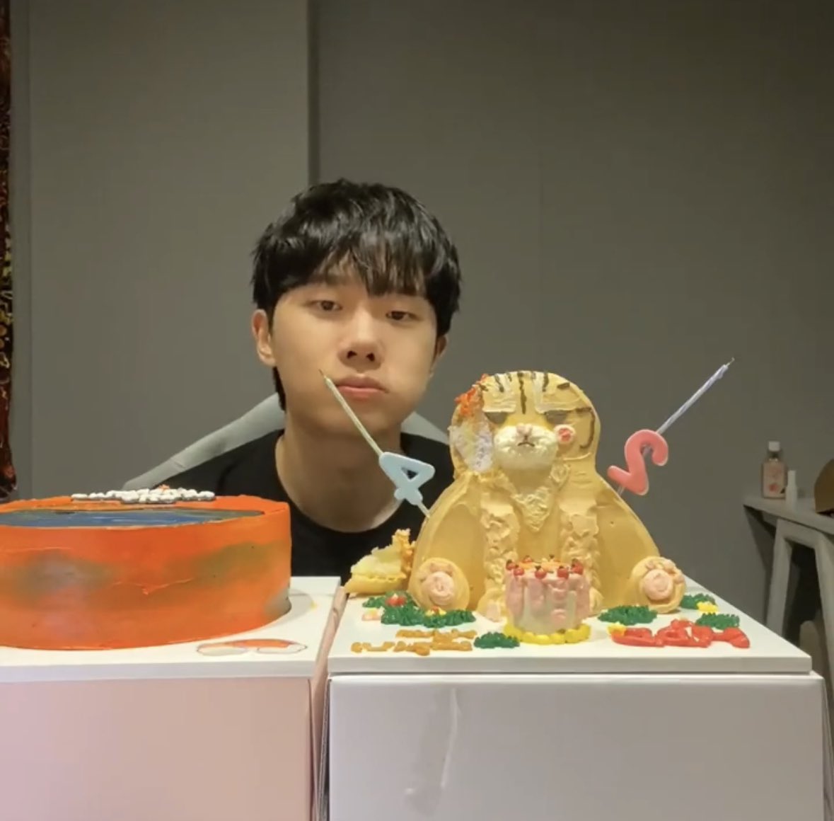 New9wall8's tweet photo. 할만큼했다는얼굴 https://t.co/KJTwir4E8G