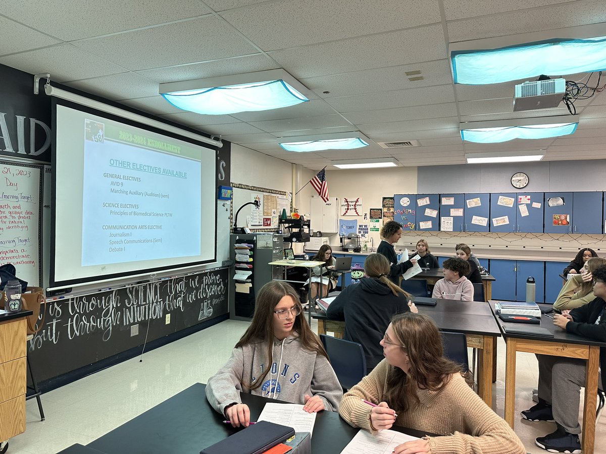 SHSFalcons's tweet photo. Our @sthscounseling group presenting enrollment options today @NMMSNorthstars 
#StaleyStrong @NKCSchools @NKCS_CCR @MarkMaus_NKCS @StaleyPrincipal @kkooi42 @Drjwheelernkc @MsHalphin @StaleyCagers @Woolard_2219 @StaleyNews @ChadSutton3 https://t.co/LPJyzEVTe2