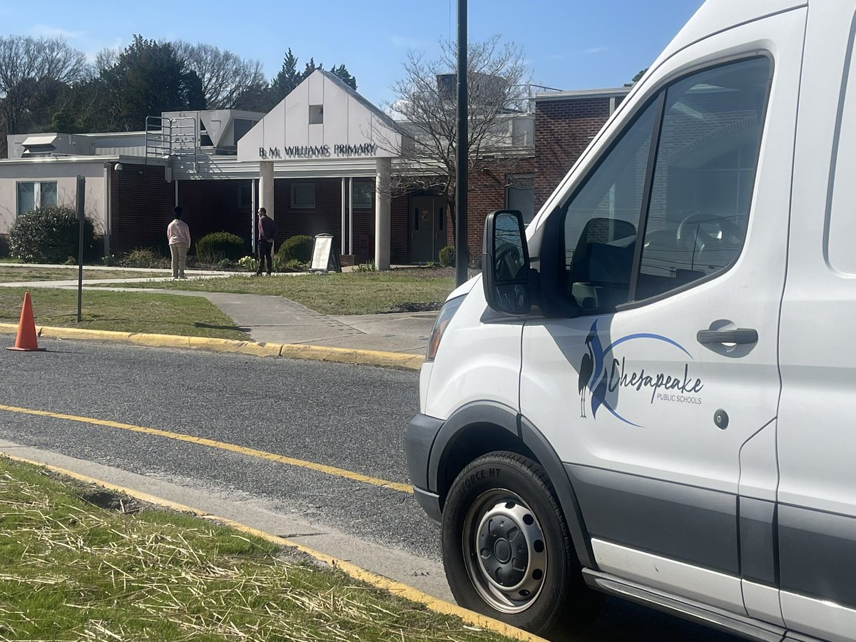 “I just want to get my daughter. This is ridiculous these are children,” a mom of a student at B.M Williams Primary says she and other parents have no choice but to wait as police conduct a lockdown investigation following a bomb threat made to the school <a href="/WTKR3/">WTKR News 3</a>