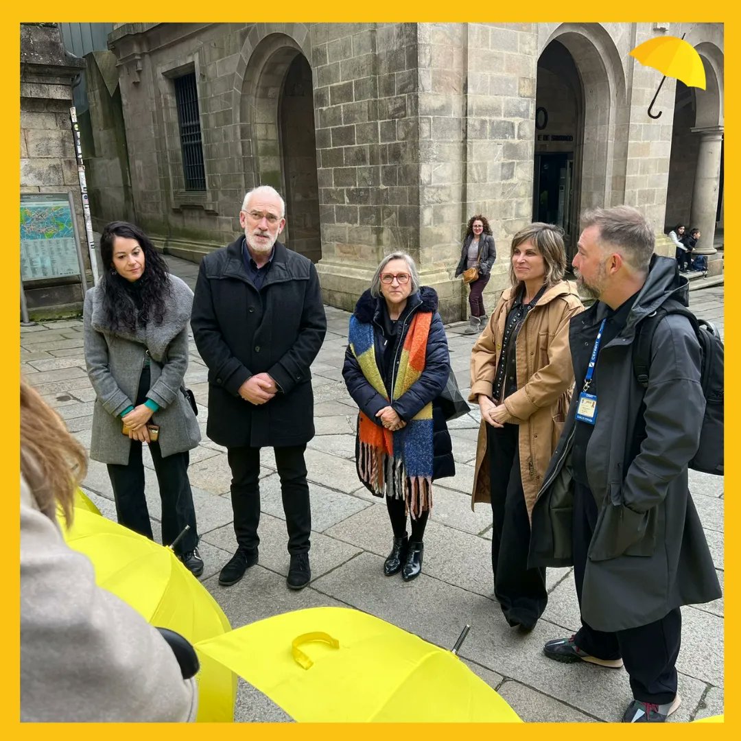 agadealzheimer's tweet photo. #diainternacionaldoguiaturistico
Mil grazas #paraugasamarelos de Santiago💛
#digt2023 #itdday2023 https://t.co/FyxzyfDQYA