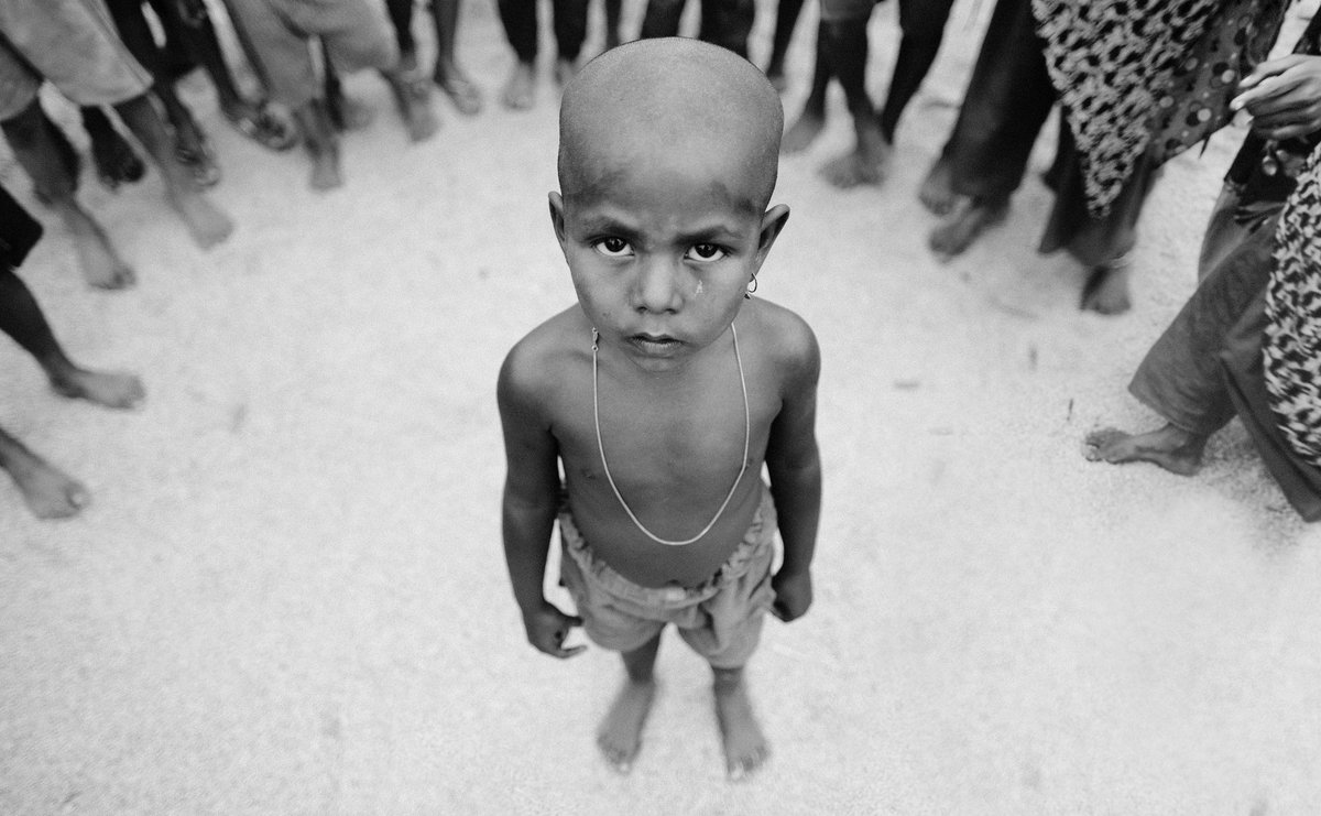 TomasDerner's tweet photo. "Just published my latest photo essay from #Bangladesh! Join me on a journey to the rice drying paddies and vibrant batik-making village, where I explore the lives of the hardworking people and their families. #Photojournalism #PeopleAndCulture"  @gruen Told with @exposure https://t.co/yZOfJSlEBy