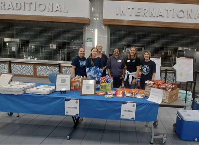DHSVetScience's tweet photo. Happy FFA Alumni Day! Denmark FFA loves our Alumni!! #ForeverBlue #FFAWeek #FFAWeek2023 #FFA #NationalFFA #FutureFarmersOfAmerica #FFAProud #FFANational #FFAPartner #FFAAlumni #OutstandingAlumniAndSupporters #FFAForever #FFASupporter #NonProfit #Agriculture https://t.co/TsYfHI6Dnd