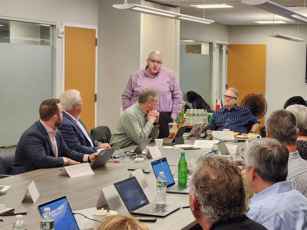 cpapracadvisor's tweet photo. Attendees at the #CPATLS have an open discussion around advisory services, audit, consulting and the state and future of tax planning services. https://t.co/PqbFzUd6ww