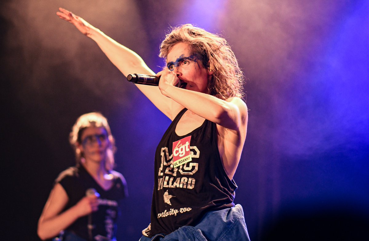 les_mgm's tweet photo. 🎵 UNE DINGUERIE !!!
Les #vulvesassassines ont retourné la salle du Grand Marais ! 🔥

📷@anthony_sion 
#lesmardisdugrandmarais #lesmgm #riorges #roannais #musique #concert #rap #culture #loire https://t.co/tLB2c94ptG