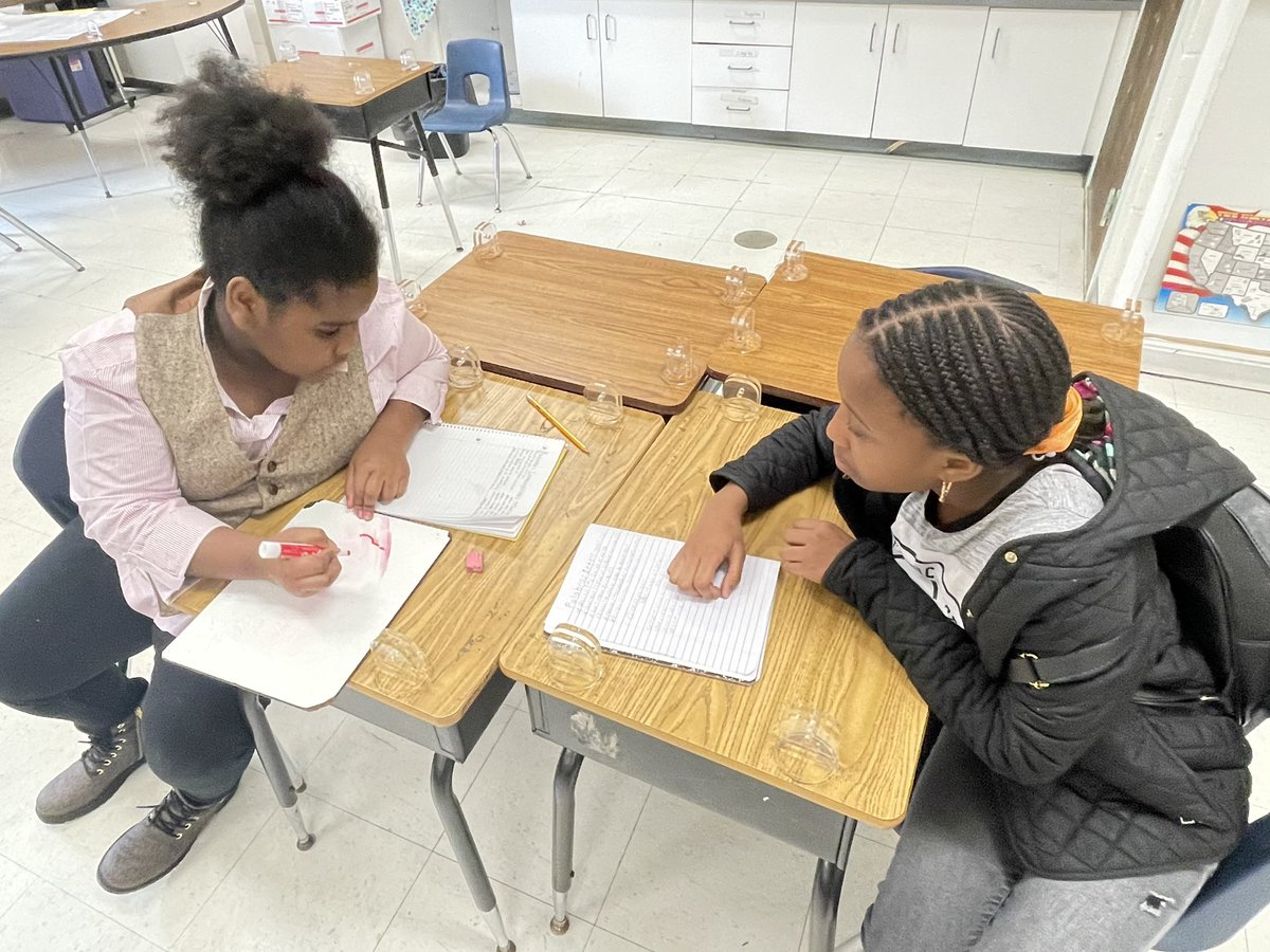 Lesllie Dowling tweet media